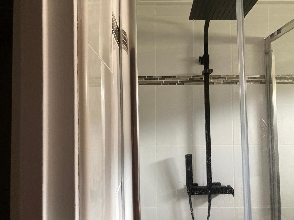 Location Chambre Avec Salle De Bain Et Partie Commune Sea View & Mountain View Renting 1 Of 3 Bedrooms With Shared Common Space 3 Bdrm Apt Not 1 Bdrm Plus Clime Ou Ac Bastia  Exteriör bild